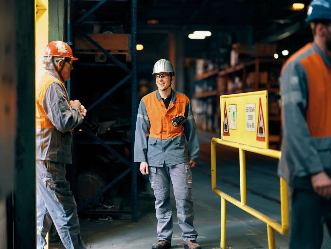 IT'er Pieter praat met collega's 