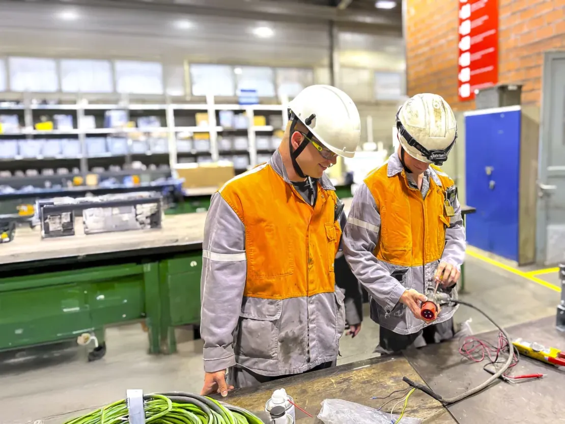 Intern works with supervisor