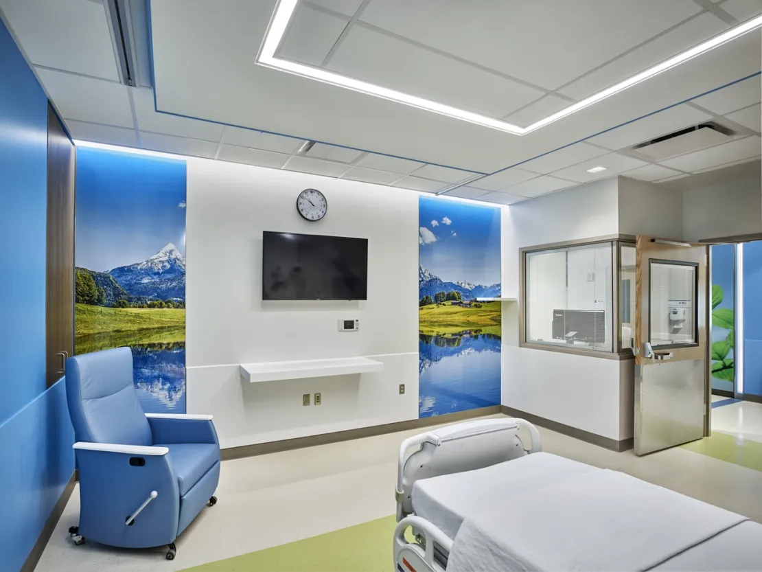 murs d'hôpital en acier