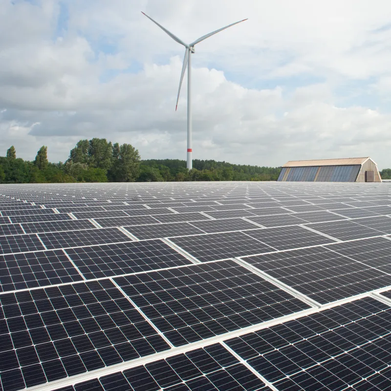 zonnepanelen dak koudwalserij windmolens