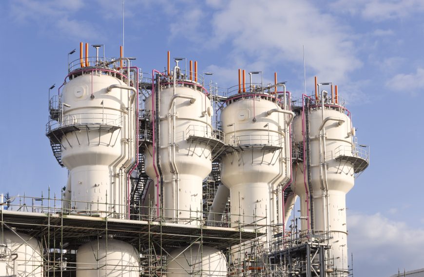 Geluidshinder lektesten op reactoren Steelanol